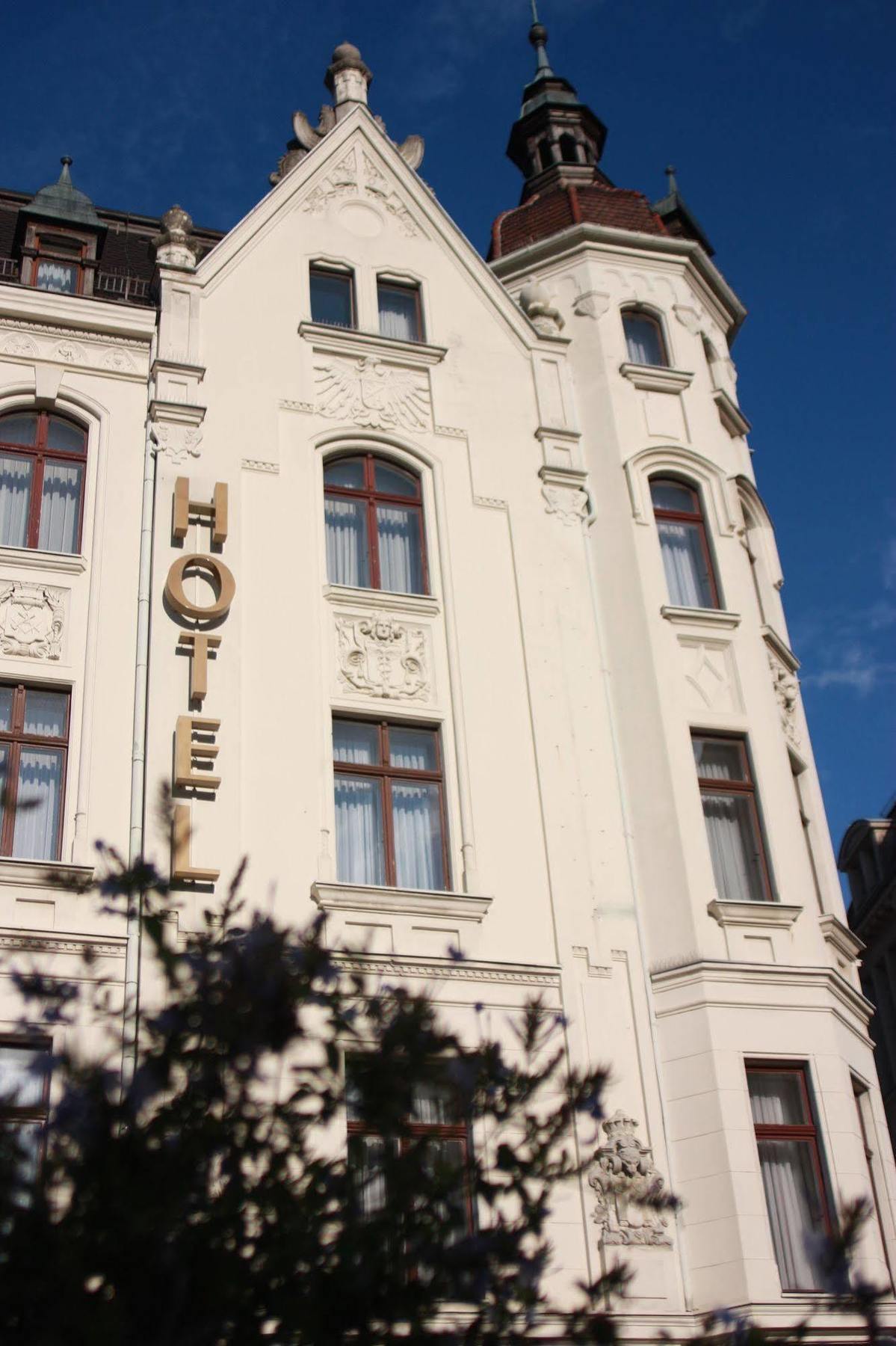 Akzent Hotel Am Goldenen Strauss Görlitz Exterior foto
